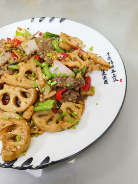 卤藕炒牛肉