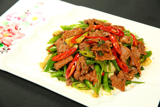 小炒黄牛肉