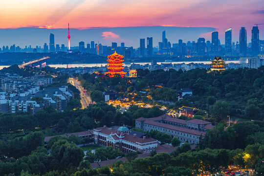 湖北武汉黄鹤楼晚霞城市风光夜景
