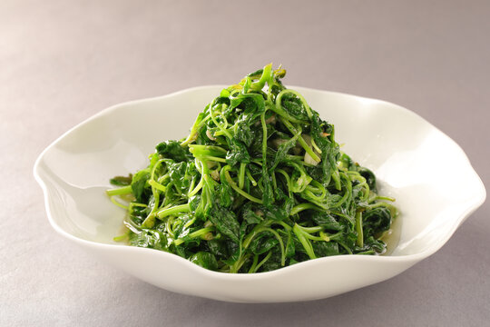 炒苋菜