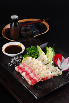 烤金针菇肥牛卷