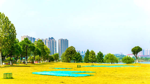碧水蓝天景观