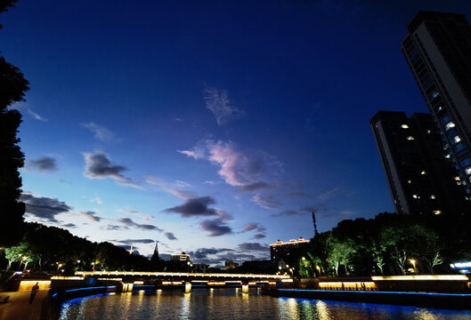 奉化江的夜景