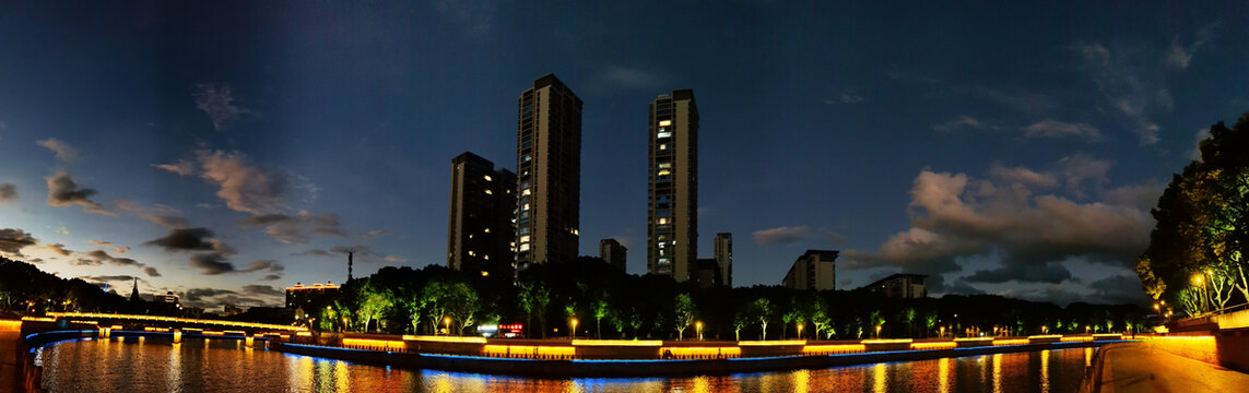 奉化江的夜景