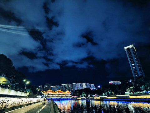 奉化江的夜景