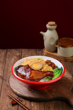 鸡腿饭