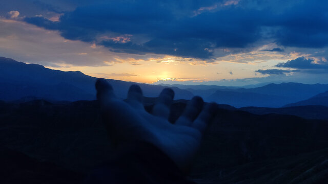 抓住夕阳群山与震撼霞光流金岁月