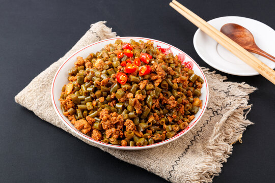 酸豆角炒肉末