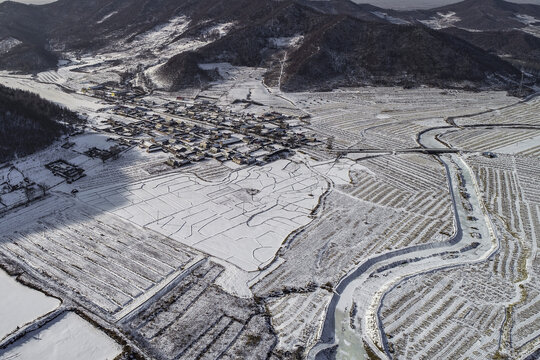 乡村雪景