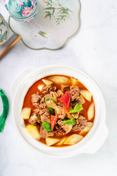 土豆烧鸡