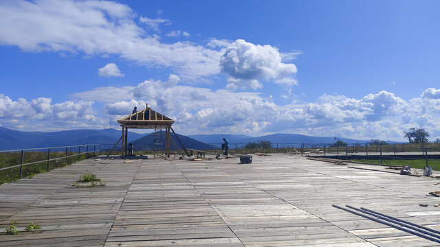 高山峻岭