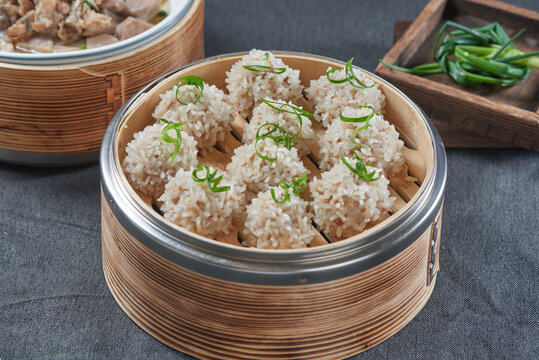 糯米排骨