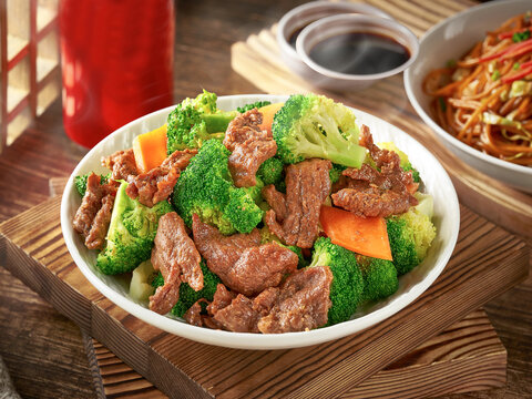 牛肉片炒西兰花