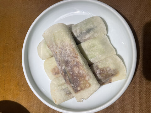 薄饼鼓油肉