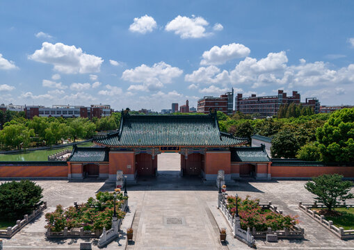 上海交通大学