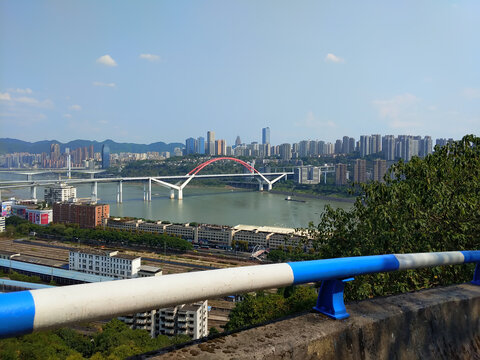 车库引桥与长江三桥