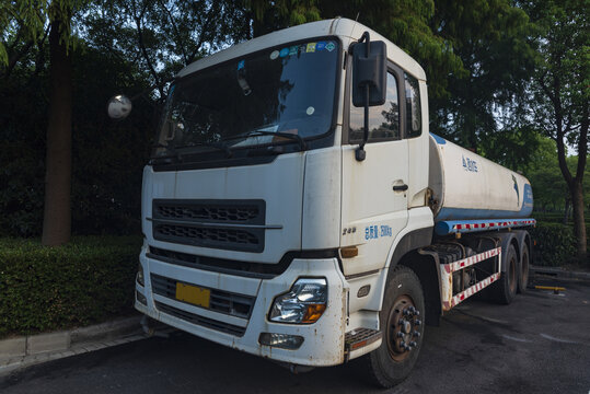 环卫洒水车
