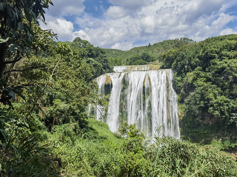 瀑布山水风景