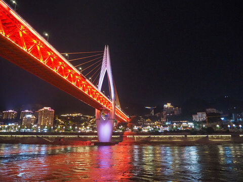 重庆夜晚的千厮门大桥及城市夜景