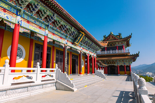 阳江东平飞龙寺