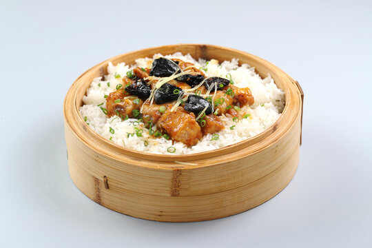 榄角排骨饭