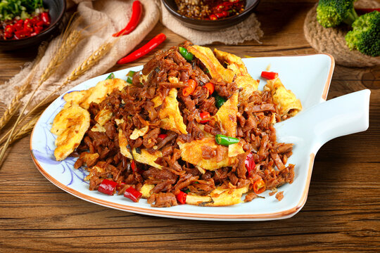外婆菜炒鸡蛋