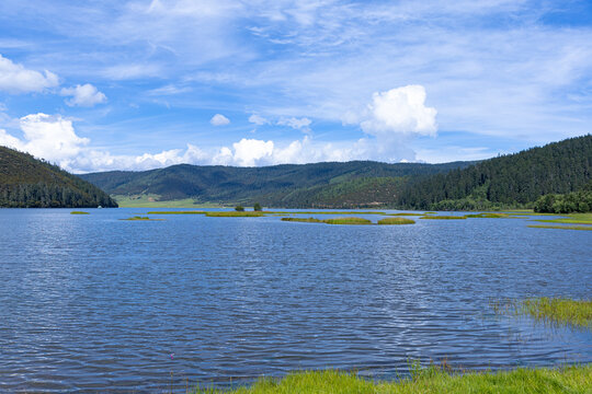 普达措国家森林公园属都湖风景