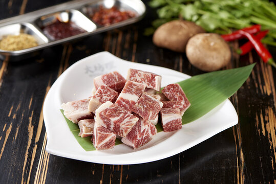 雪花牛肉粒