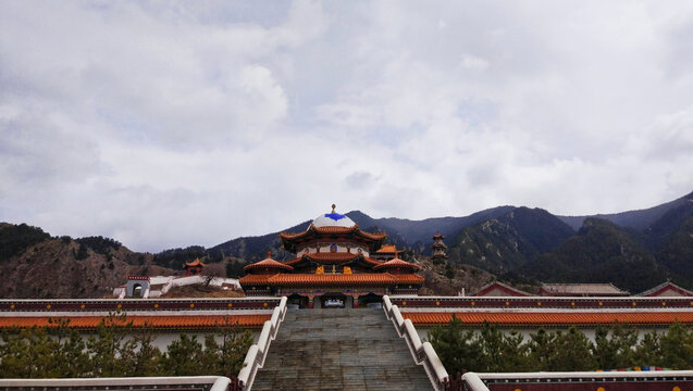 阿拉善左旗北寺