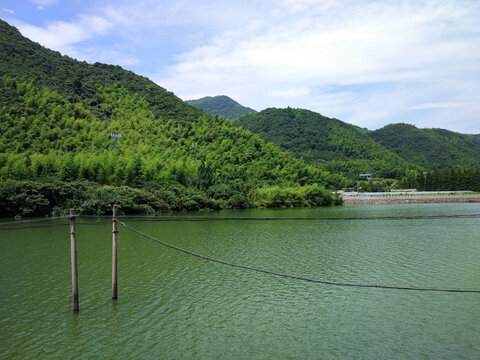 山里水库