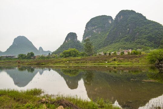 广西钟山县百里水墨画廊