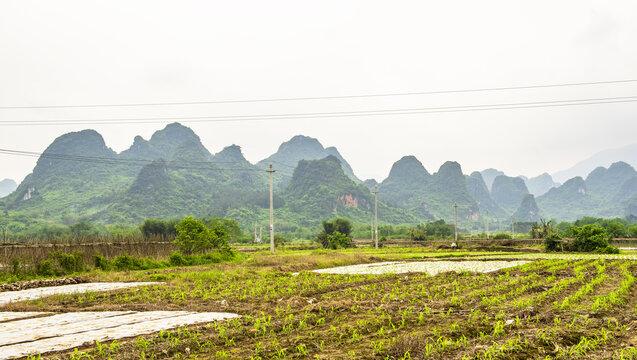 贺州百里水墨画廊高山