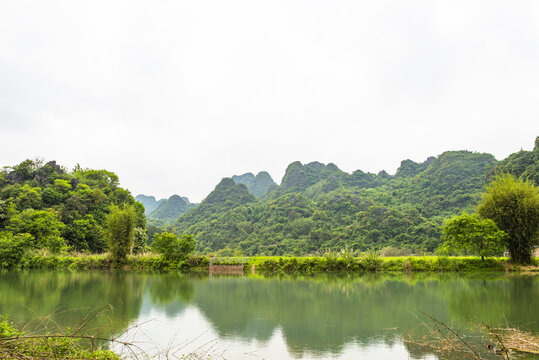钟山百里水墨画廊山水