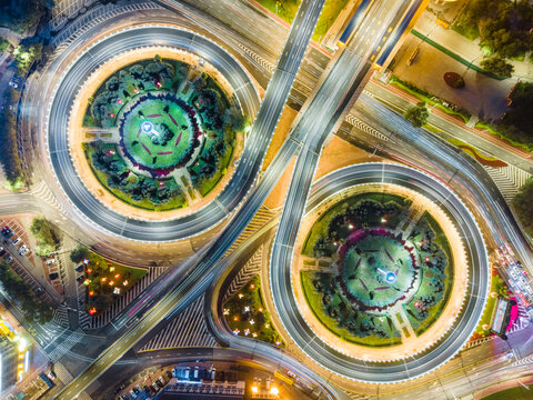 航拍哈尔滨松花江公路大桥夜景