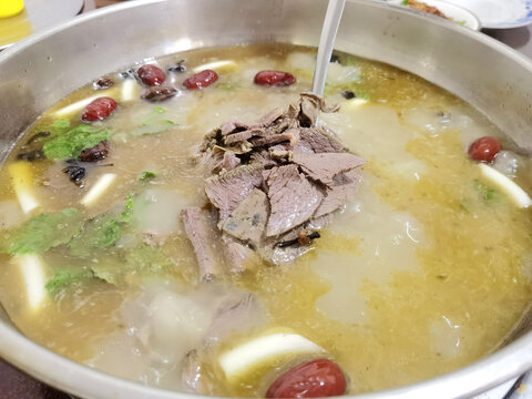 毛驴肉火锅