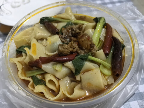 牛肉板面