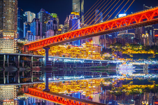 重庆洪崖洞与千厮门大桥夜景