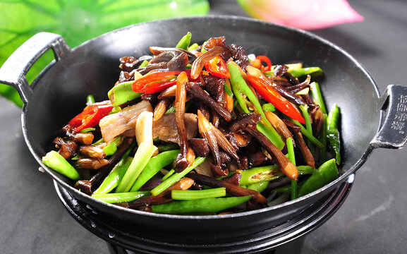 干锅鸡枞菌