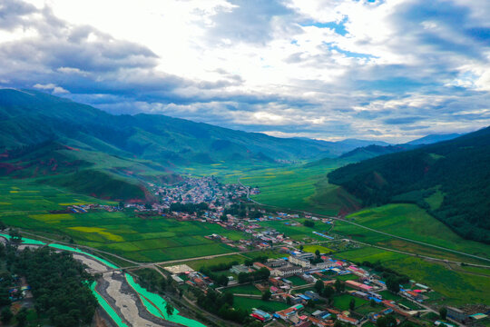 祁连卓尔山