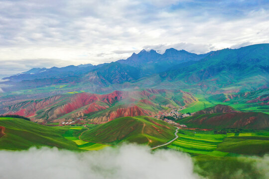 卓尔山风光祁连山风景