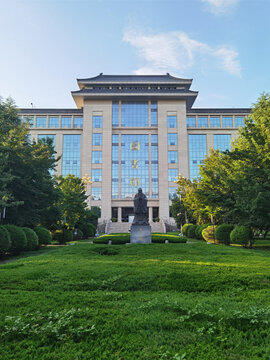 学校图书馆
