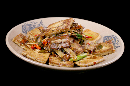 烧椒二面黄回锅肉