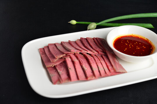 蘸汁牛肉