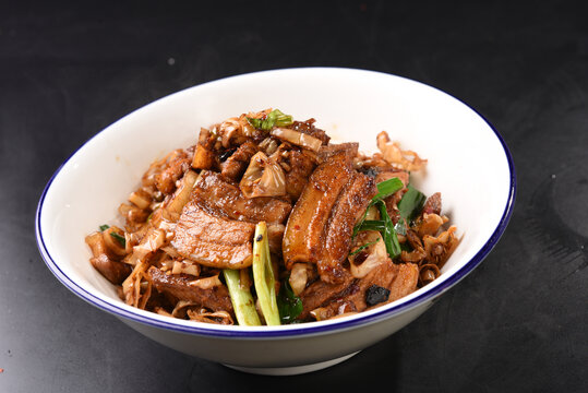 白辣椒炒回锅肉