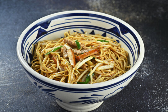 肉丝炒面