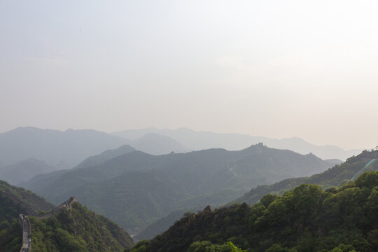 长城远山