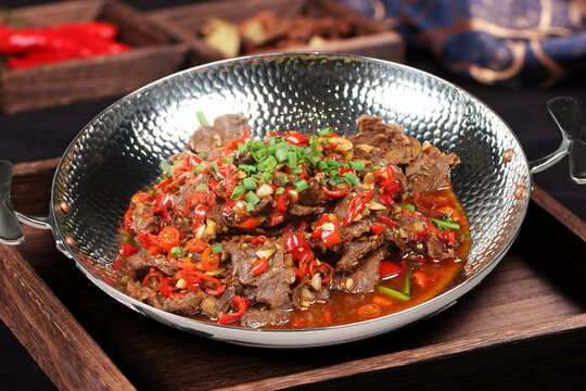 干锅牛肉