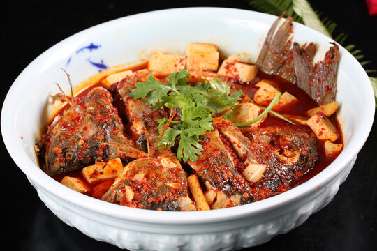 麻辣鲫鱼豆腐