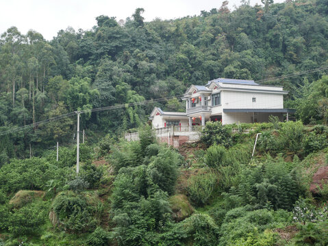 山中小楼