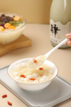甜酒醪糟小丸子